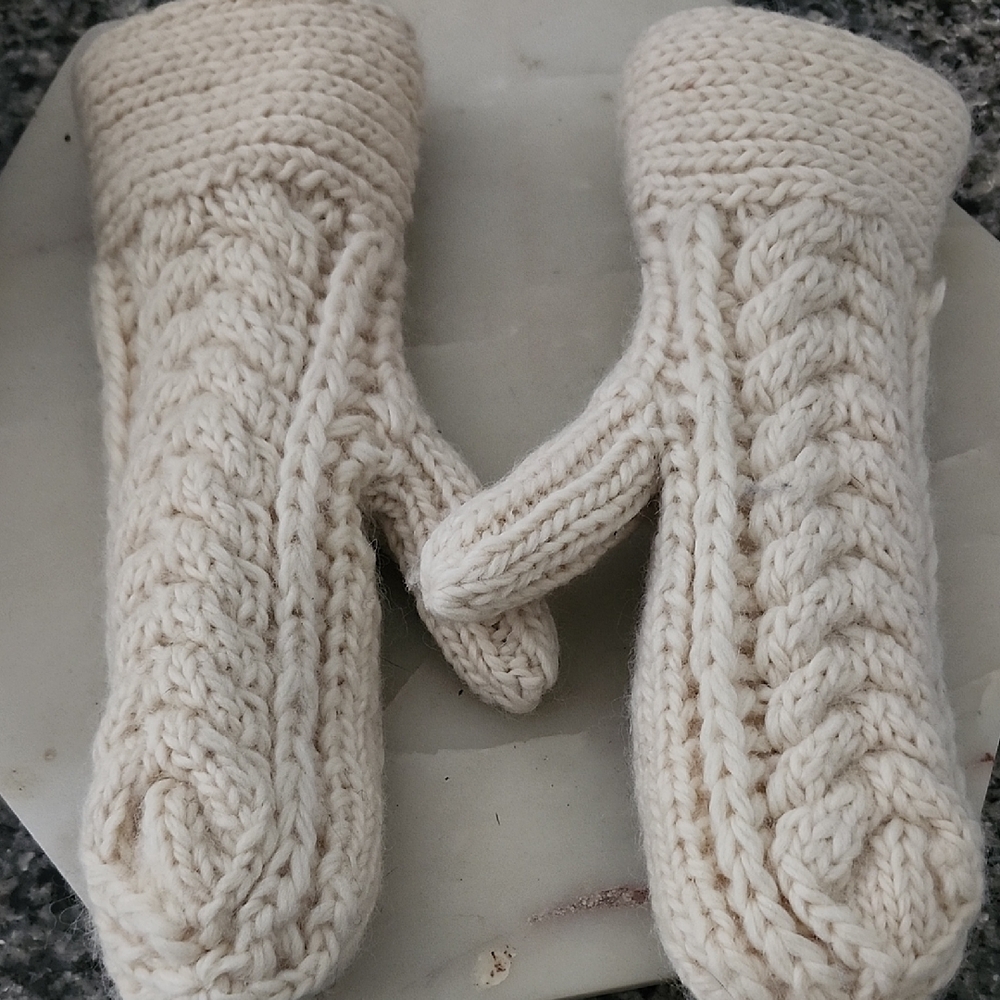 Nirvana Designs Cozy Hand Knit Cream Colored Mittens